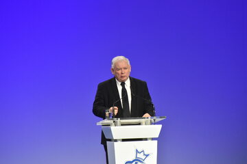 Prezes PiS Jarosław Kaczyński przemawia na konwencji "Kongres Wsi Polskiej"