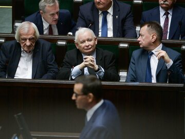 Prezes PiS Jarosław Kaczyński z politykami PiS w Sejmie