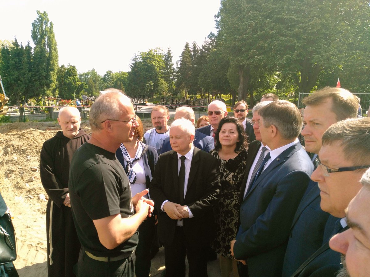 Jarosław Kaczyński na "Łączce"