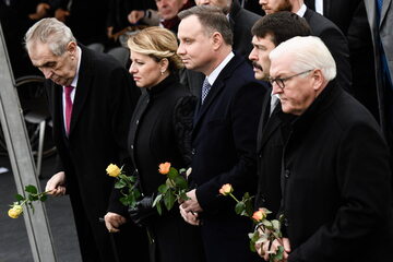 Prezydenci Czech, Słowacji, Polski, Węgier i Niemiecy podczas uroczystości 30. rocznicy upadku muru berlińskiego