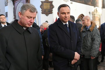 Prezydent Andrzej Duda i ks. Ireneusz Bradtke