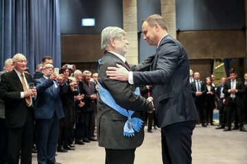 Prezydent Andrzej Duda i prof. Szewach Weiss
