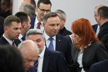 Prezydent Andrzej Duda i szefowa Kancelarii Sejmu Agnieszka Kaczmarska w Senacie