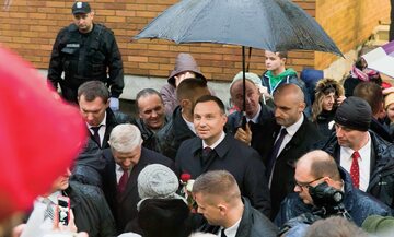 Prezydent Andrzej Duda na spotkaniu z mieszkańcami Hajnówki w październiku 2016 r.
