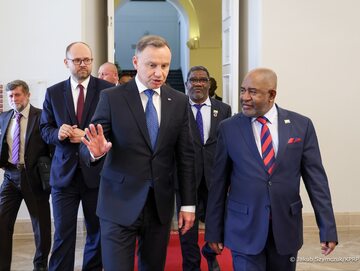 Prezydent Andrzej Duda podczas spotkania z prezydentem Związku Komorów Azali Assoumani