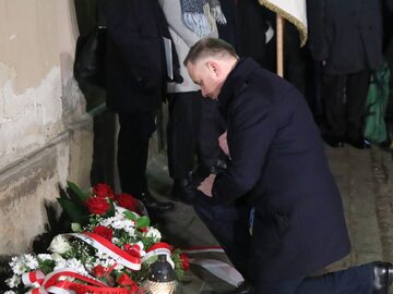 Prezydent Andrzej Duda podczas uroczystości upamiętnienia śmierci Grzegorza Przemyka w 40. rocznicę wprowadzenia stanu wojennego