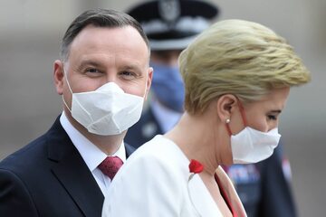 Prezydent Andrzej Duda z małżonką Agatą Kornhauser-Dudą podczas Święta Konstytucji 3 maja