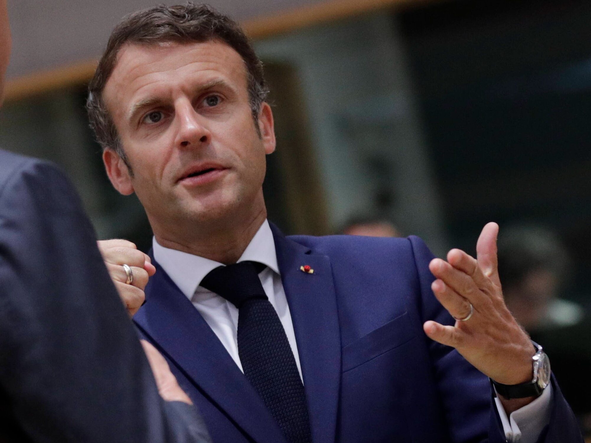 Un revirement de la politique française ?  Macron sur la paix