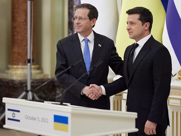 Prezydent Izraela Izaak Herzog i prezydent Ukrainy Wołodymyr Zełenski
