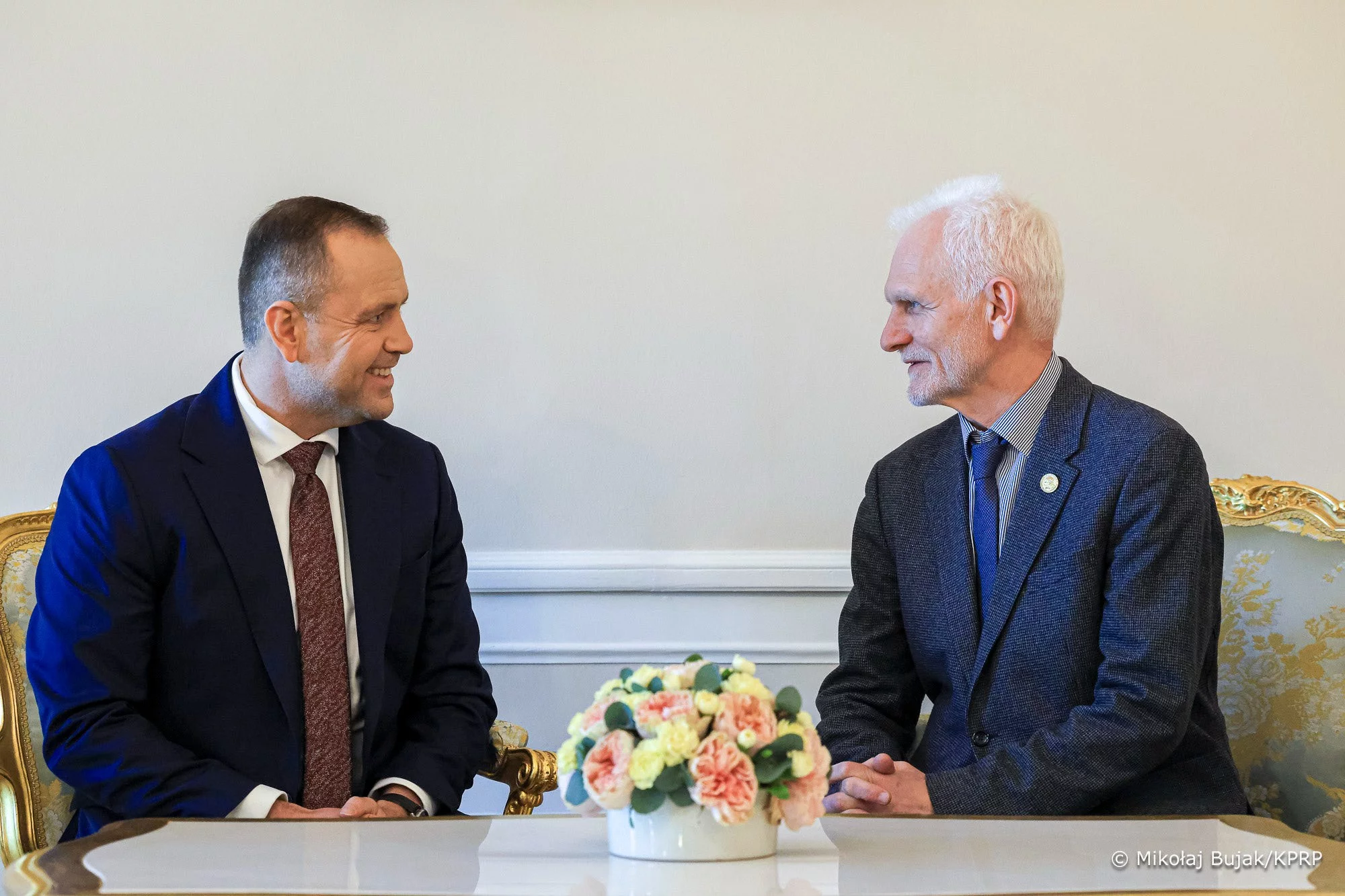 Prezydent Karol Nawrocki i Aleś Bialacki