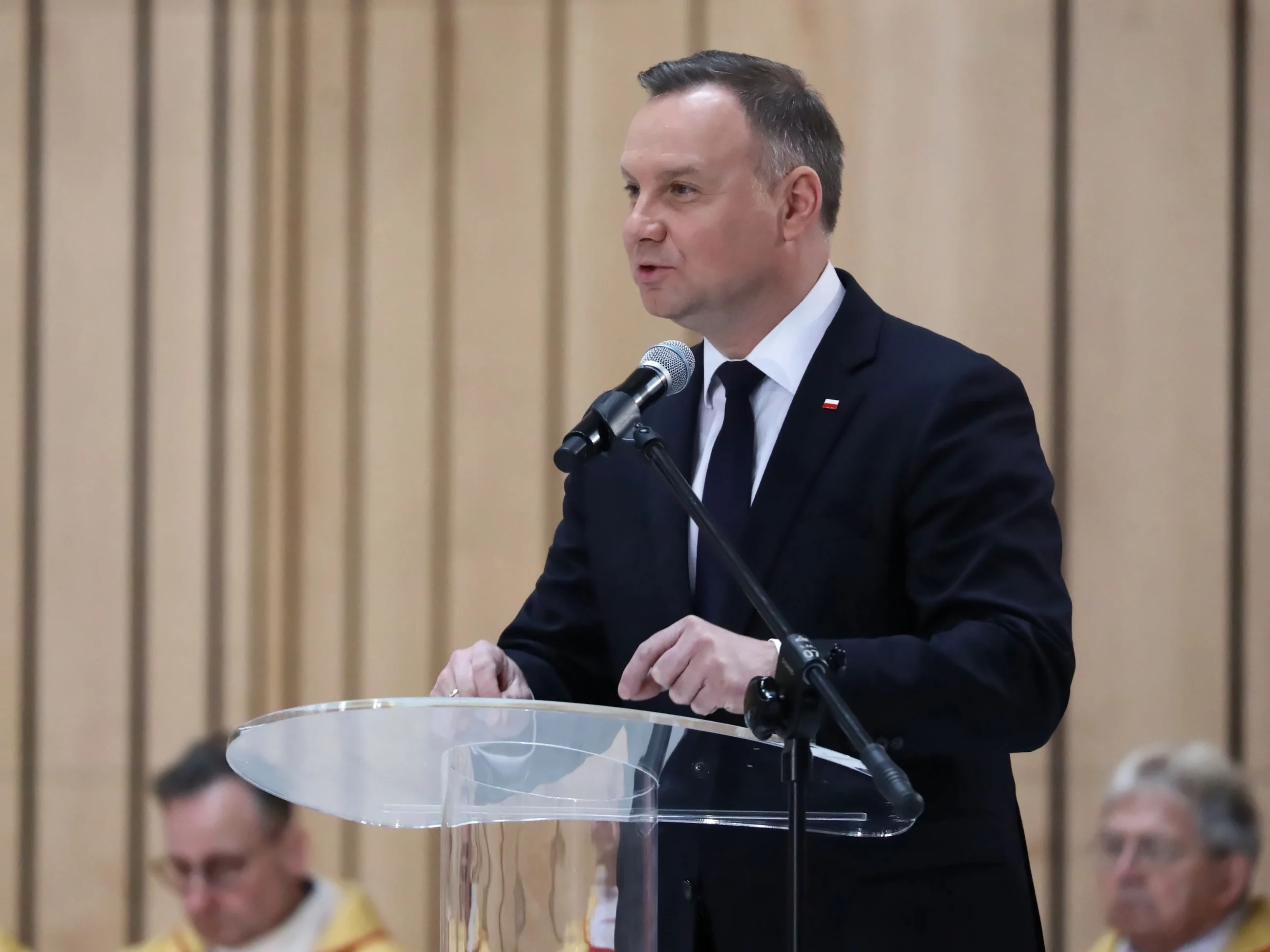 Prezydent Andrzej Duda przemawia podczas uroczystości pogrzebowych Karoliny Kaczorowskiej