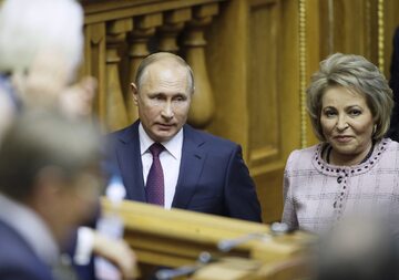 Prezydent Rosji Władimir Putin i przewodniczącą rosyjskiej Rady Federacji Walentina Matwijenko.