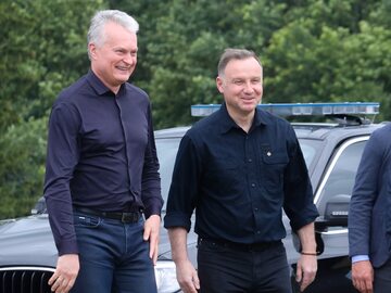 Prezydent RP Andrzej Duda (P) i prezydent Litwy Gitanas Nauseda (L)
