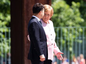Prezydent Ukrainy Wołodymyr Zełenski i kanclerz Niemiec Angela Merkel