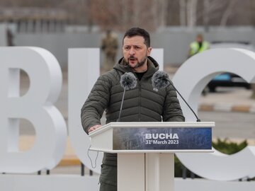 Prezydent Ukrainy Wołodymyr Zełeński w Buczy.