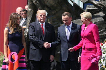 Prezydent USA Donald Trump z małżonką Melanią Trump i przezydent RP Andrzej Duda z małżonką Agatą Kornhauser-Dudą