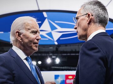 Prezydent USA i sekretarz generalny NATO Jens Stoltenberg