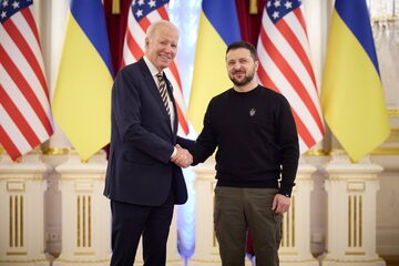 Prezydent USA Joe Biden i prezydent Ukrainy Wołodymyr Zełenski