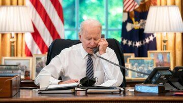 Prezydent USA Joe Biden podczas rozmowy telefonicznej z prezydentem Izraela Benjaminem Netanjahu