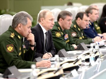 Prezydent Władimir Putin podczas spotkania z kierownictwem rosyjskiego MON