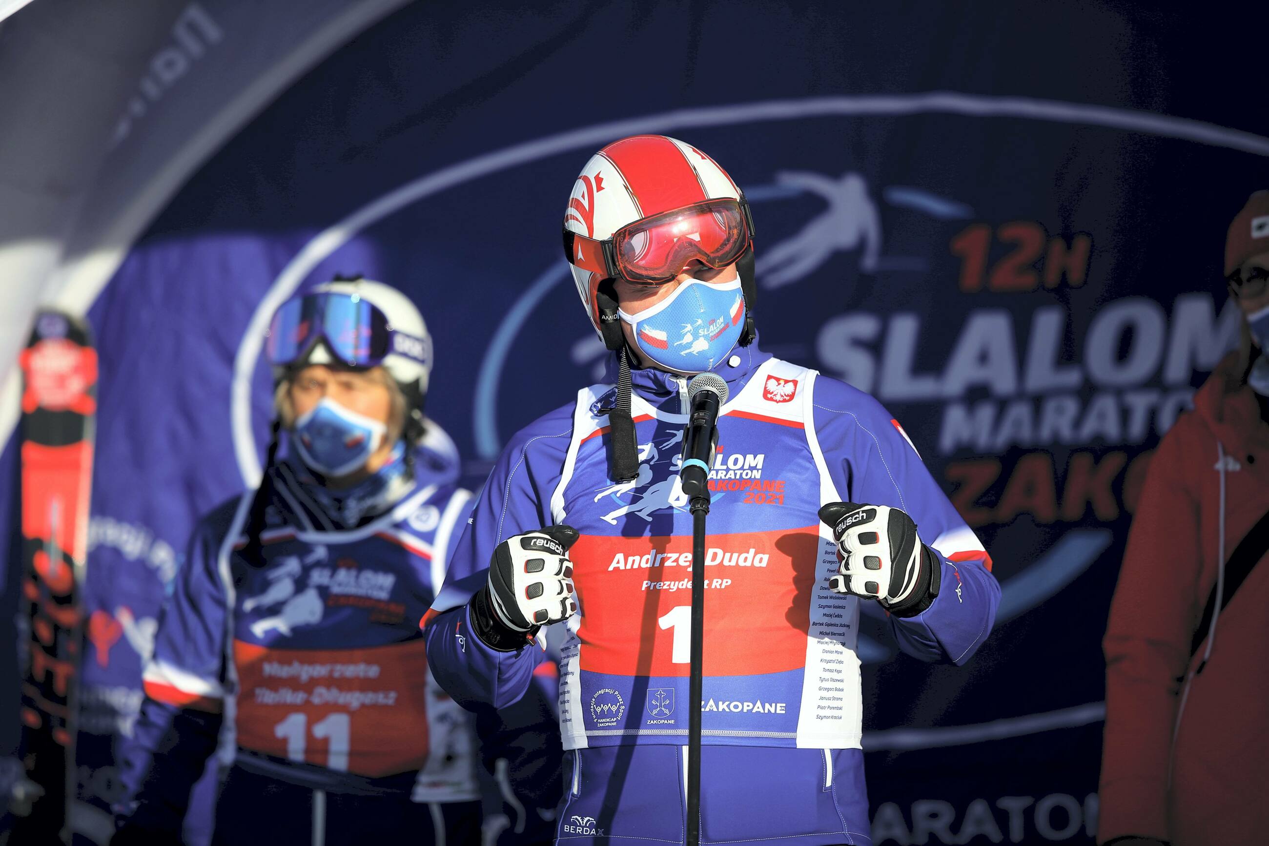 Prezydent RP Andrzej Duda podczas inauguracji "12H Slalom Maraton Zakopane 2021"