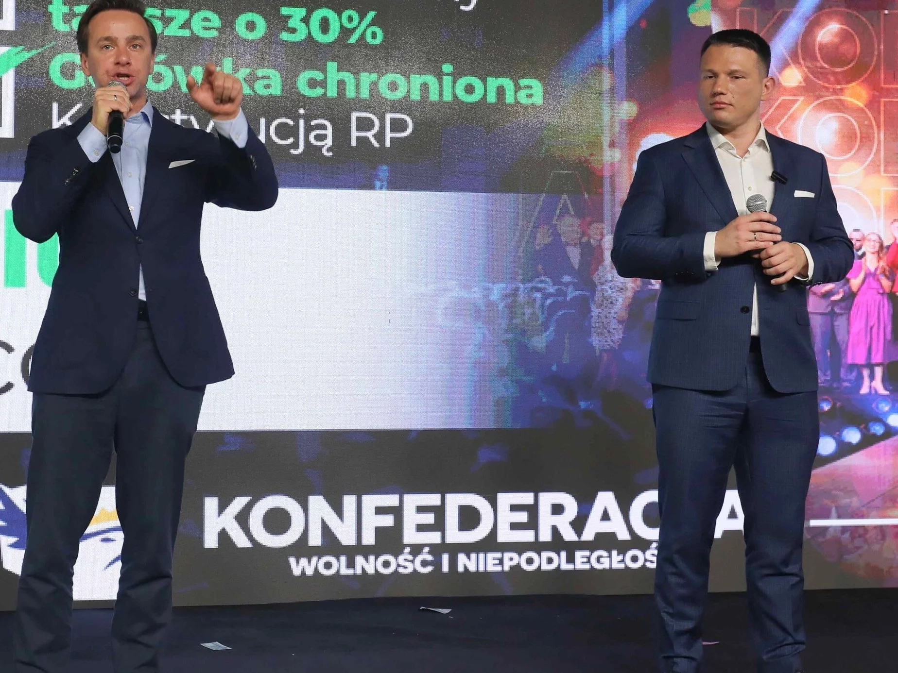 Współprzewodniczący Rady Liderów Konfederacji Sławomir Mentzen (P) i Krzysztof Bosak