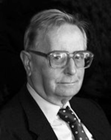 Prof. Aleksander Krawczuk (1922-2023)