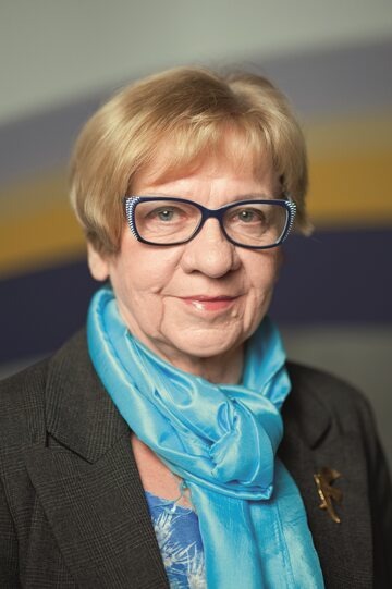 prof. Anna Dmoszyńska, hematologiem, przewodniczącą Polskiej Grupy Szpiczakowej,