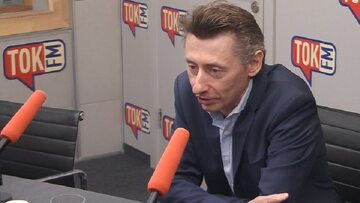 Prof. Maciej Gdula, poseł klubu Lewicy w studiu radia TOK FM.