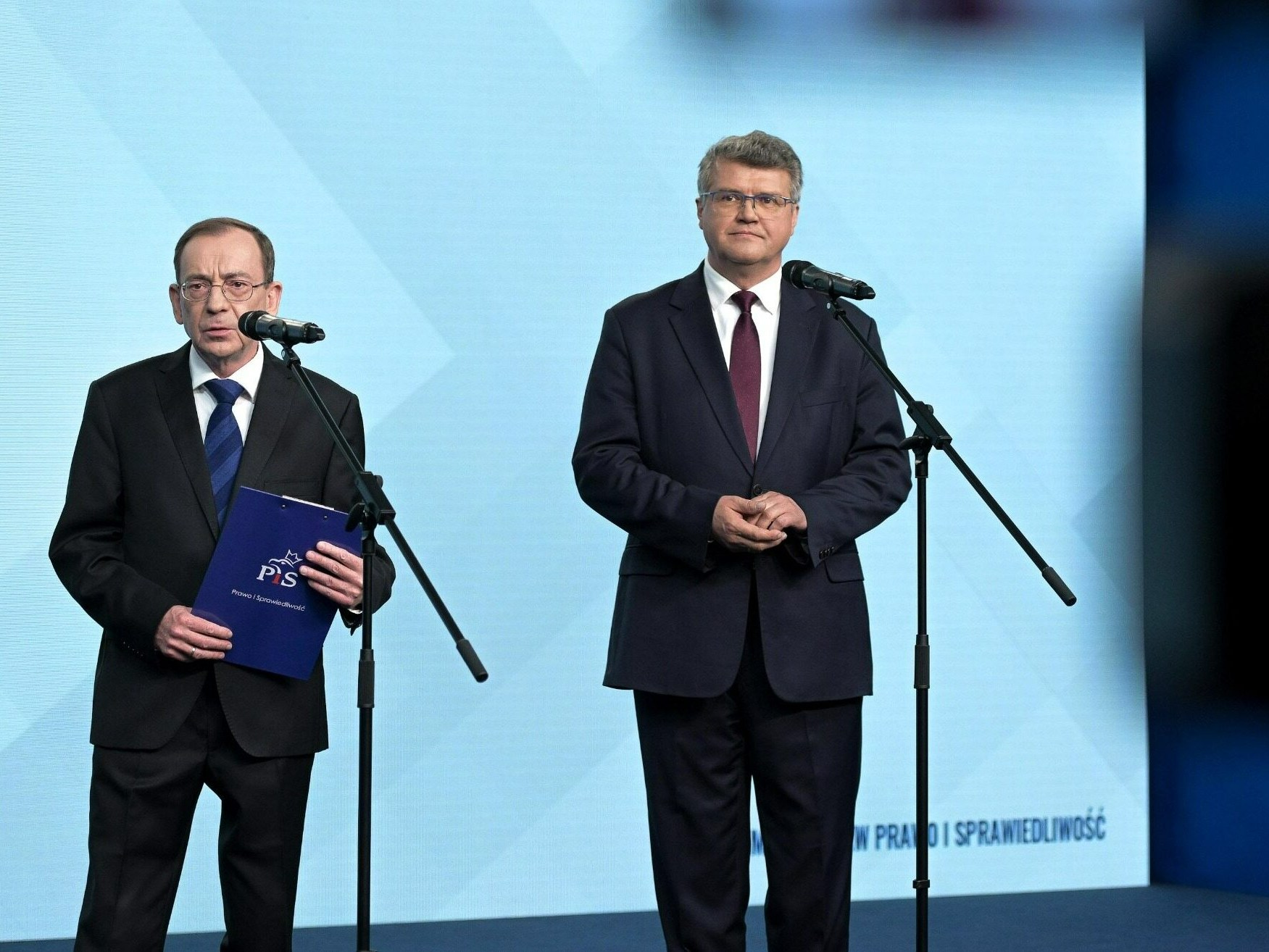 Mariusz Kamiński i Maciej Wąsik podczas konferencji prasowej