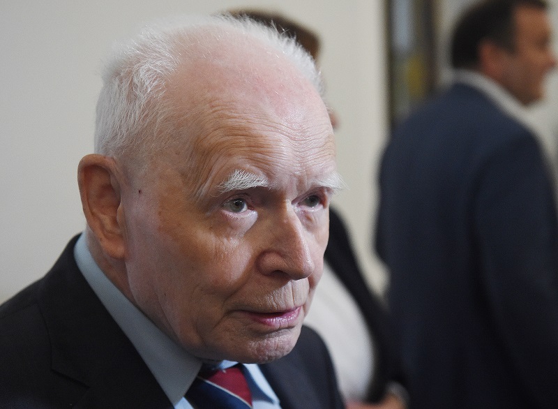 Prof. Adam Strzembosz