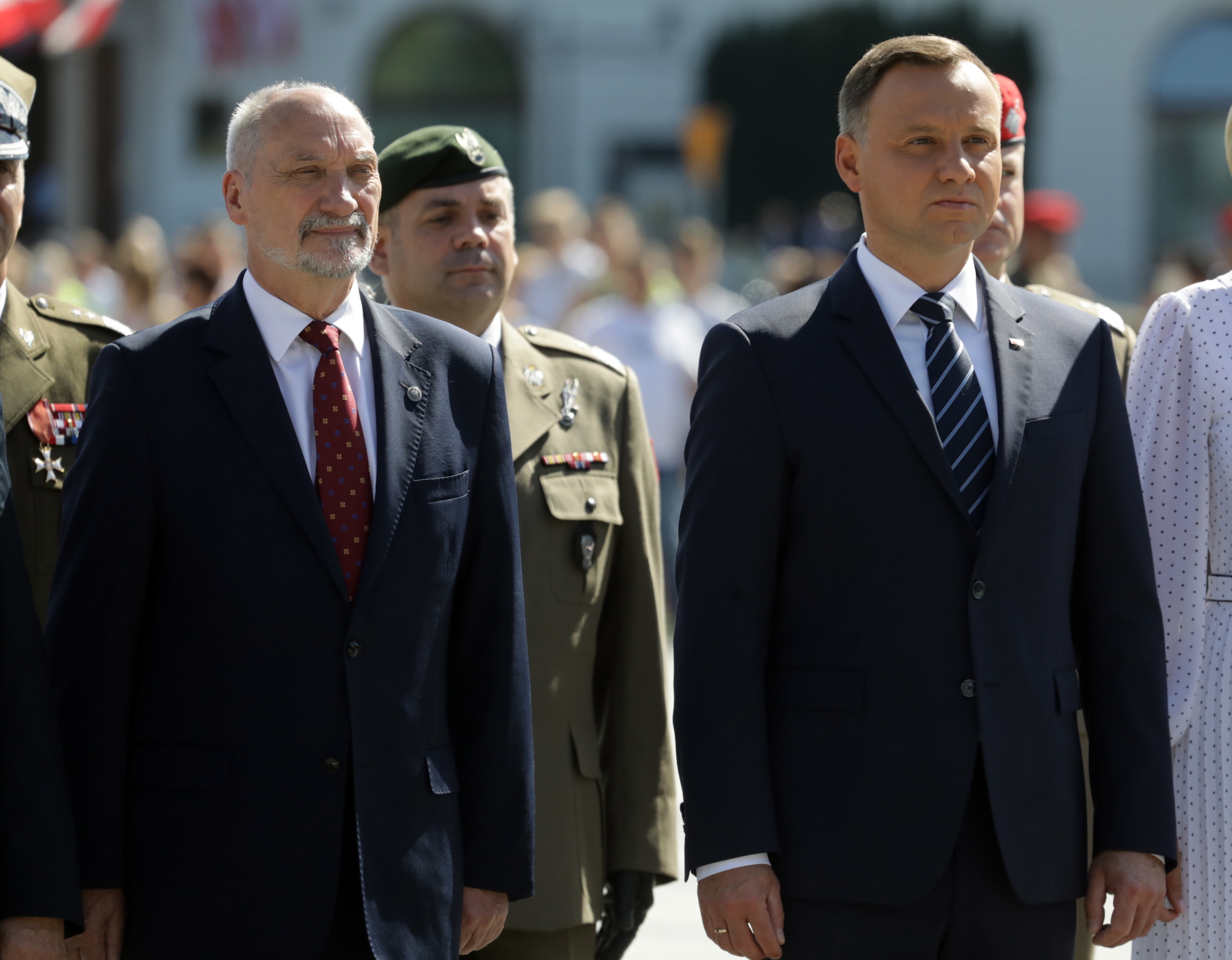 Szef MON Antoni Macierewicz i prezydent Andrzej Duda