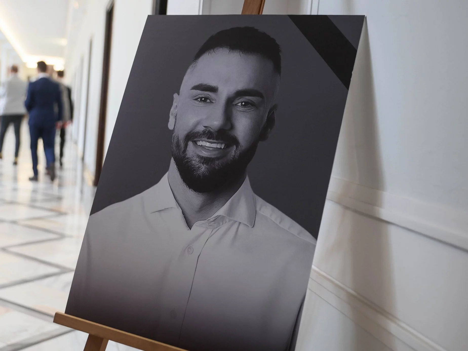 Księga kondolencyjna posła Lewicy Łukasza Litewki w Sejmie