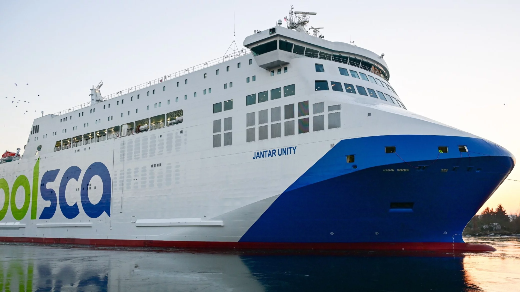 Nowy prom Jantar Unity