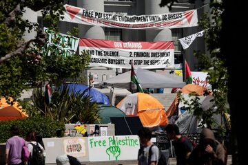 Propalestyńskie protesty w USA. Na zdjęciu kampus Uniwersytetu Kalifornijskiego w Berkeley
