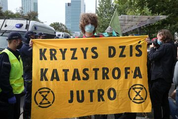 Protest ekologicznych aktywistów z Extinction Rebellion w Warszawie