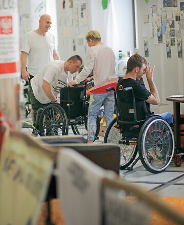 Protest niepełnosprawnych w Sejmie