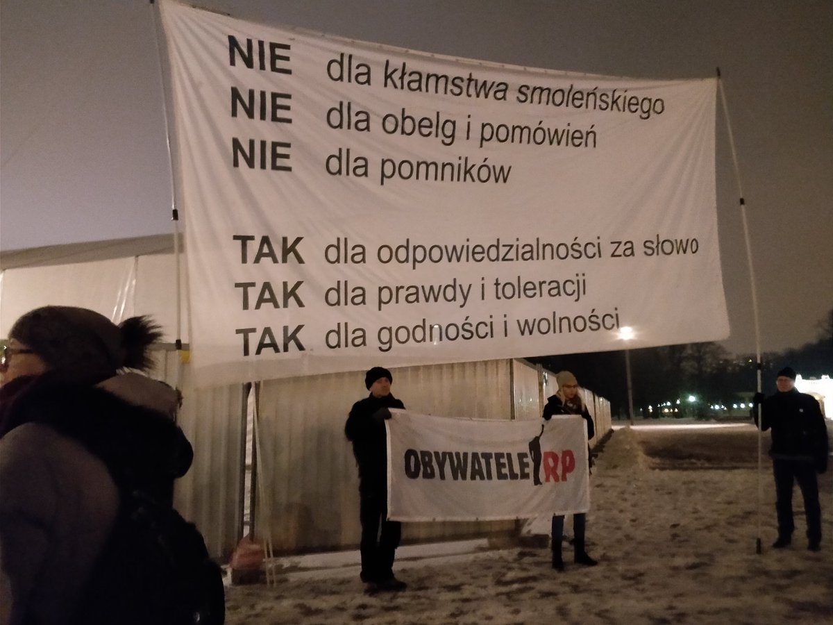 Protest Obywateli RP na placu Piłsudskiego w Warszawie