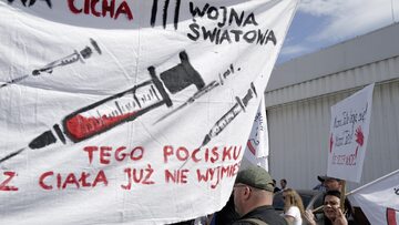 Protest przeciwników przymusowych szczepień w Siemianowicach Śląskich