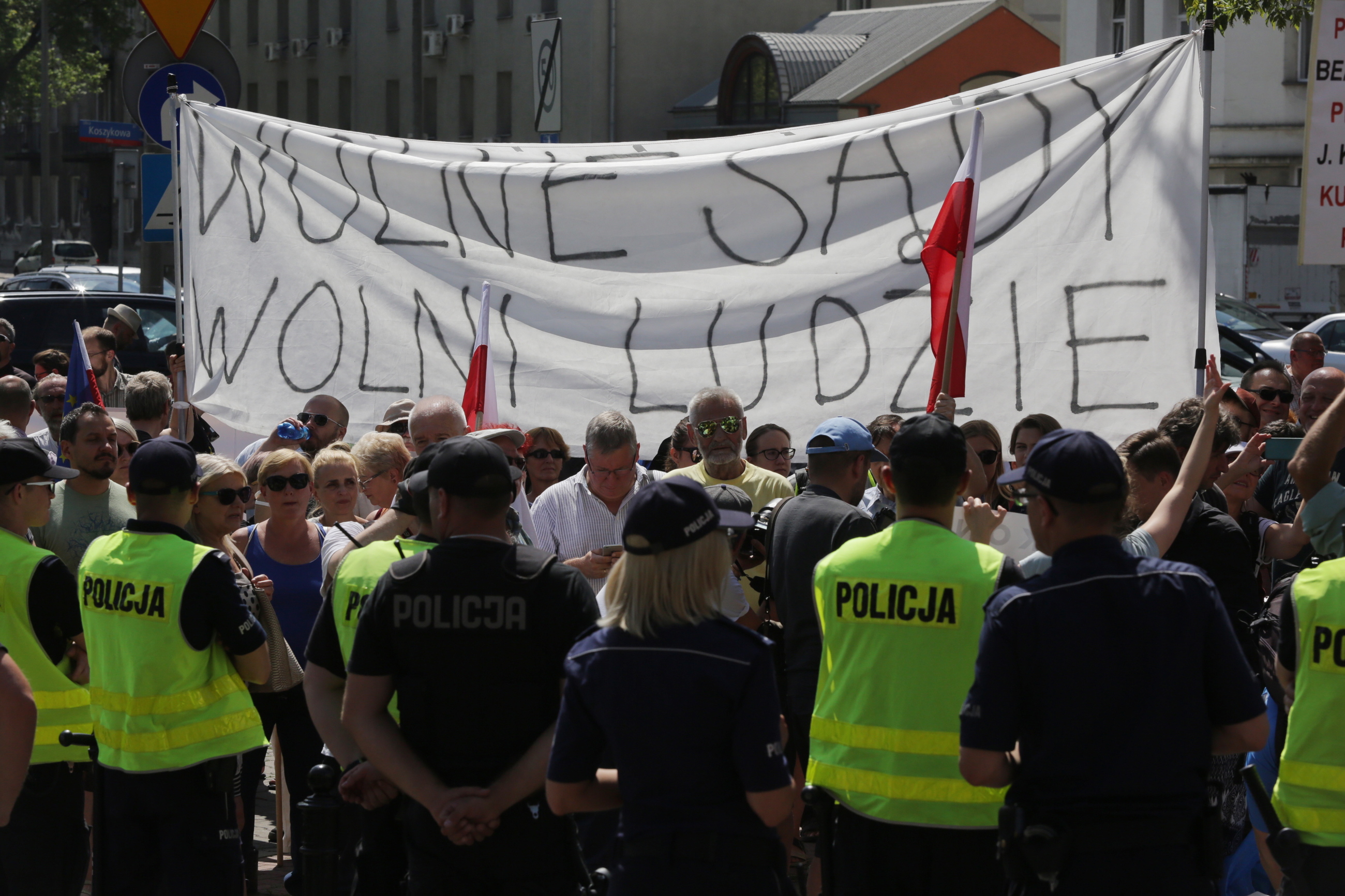 Protest pod siedzibą PiS
