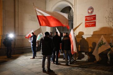 Protest rolników przed siedzibą Ministerstwa Rolnictwa i Rozwoju Wsi w Warszawie