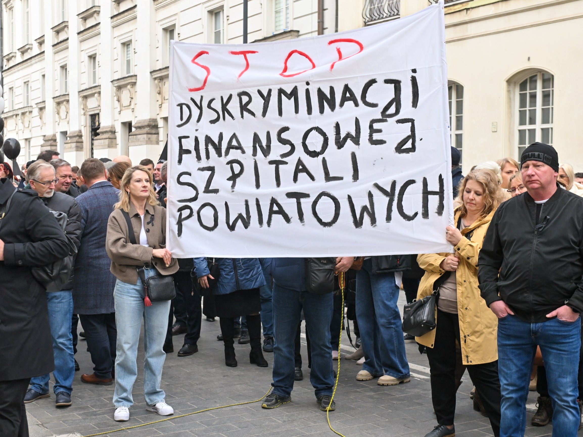 Protest przed siedzibą Ministerstwa Zdrowia w Warszawie