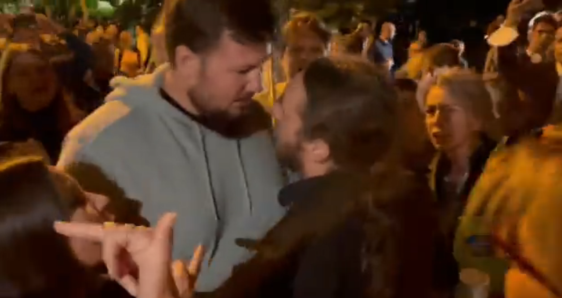 Obrońcy TVN zaatakowali Sośnierza. Warzecha: To idioci - Vimarsana News