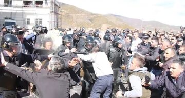 Protesty w Albanii