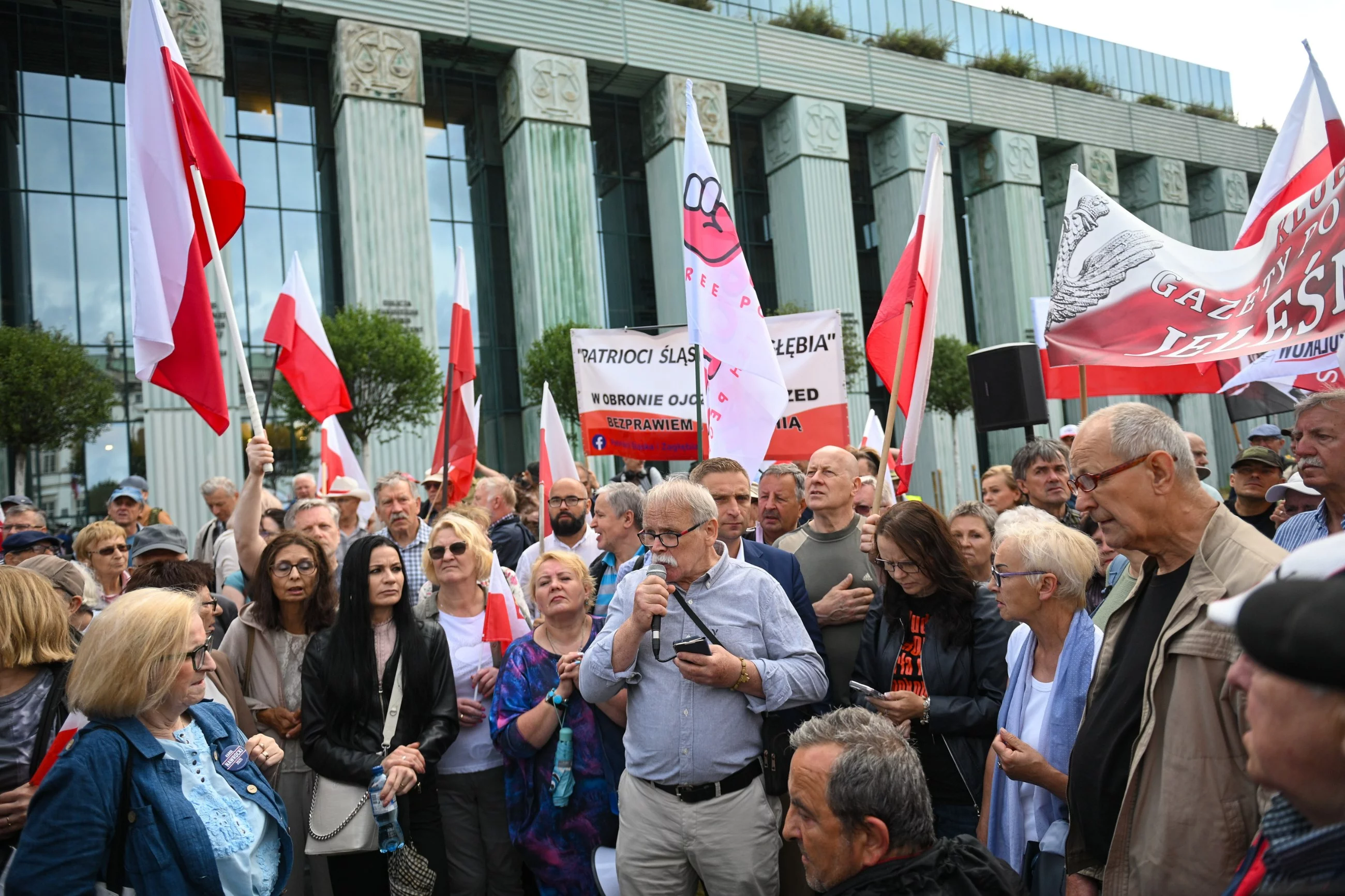 Manifestacja przed Sądem Najwyższym