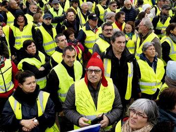Protesty "żółtych kamizelek" we Francji.