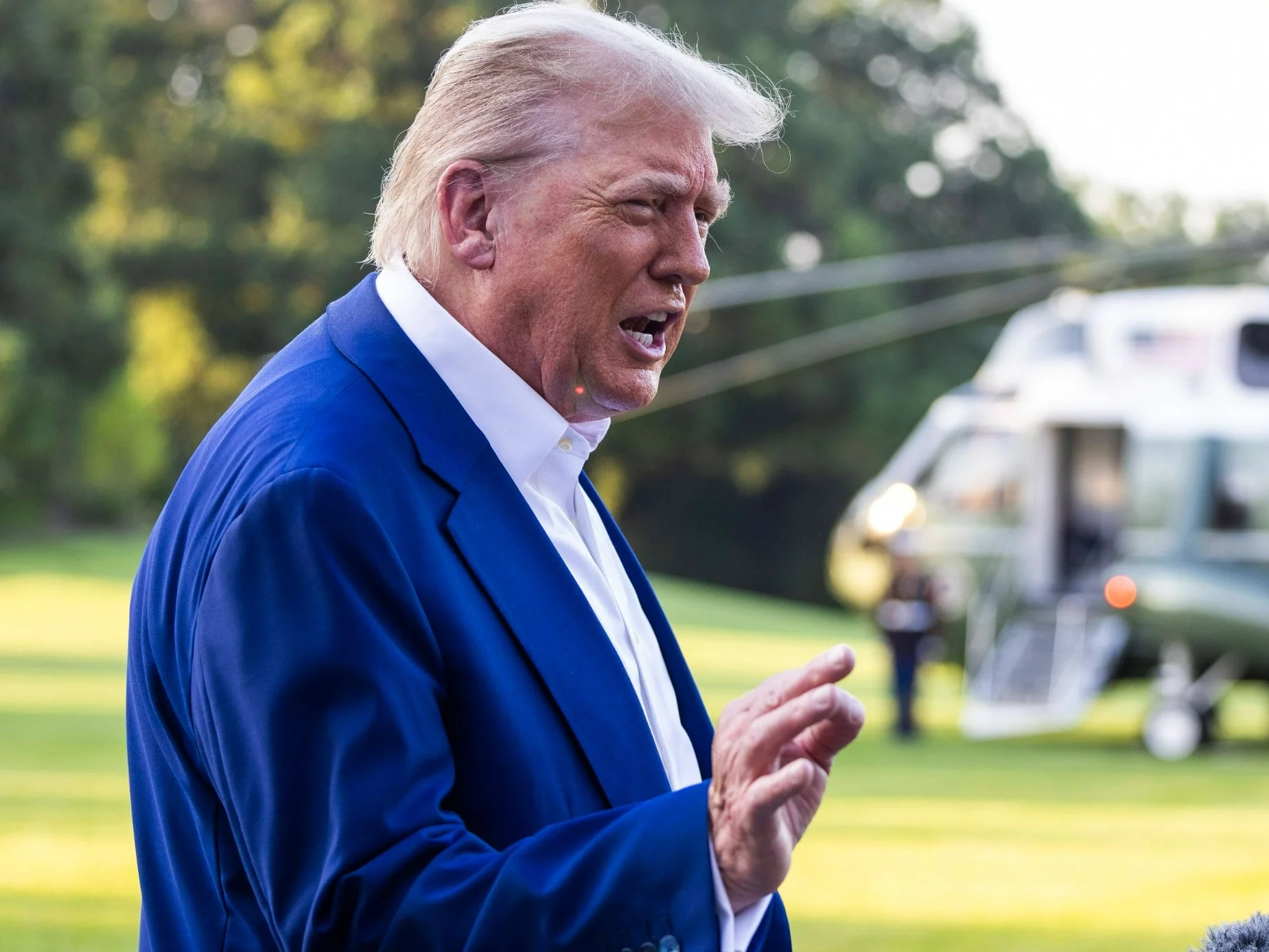 Trump: I'm talking to Presidents Putin and Zelensky. We'll get it sorted out