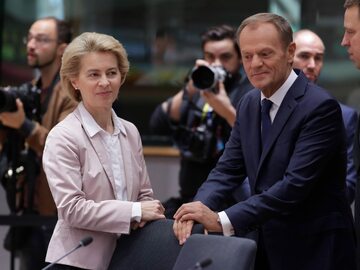 Przewodnicząca KE Ursula von der Leyen i premier Donald Tusk