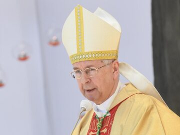 Przewodniczący Konferencji Episkopatu Polski metropolita poznański abp Stanisław Gądecki podczas mszy świętej ku czci św. Stanisława