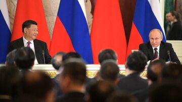 Przywódca Chin Xi Jinping i prezydent Rosji Władimir Putin